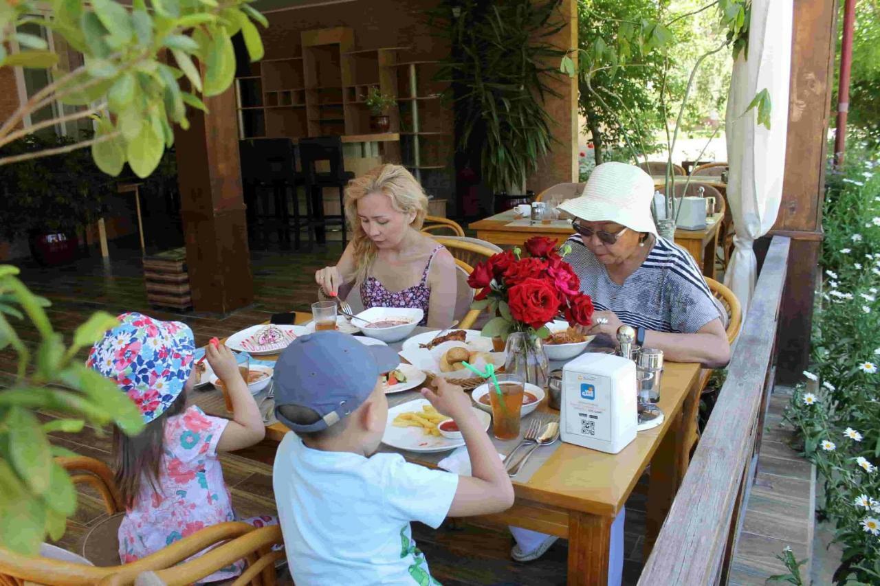 Talisman Village Hotel Bosteri Exterior photo